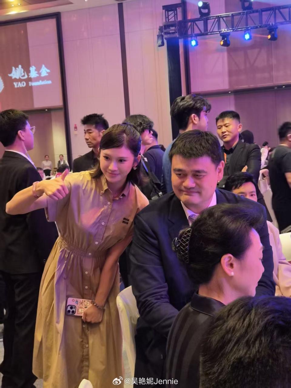 尽管手臂明