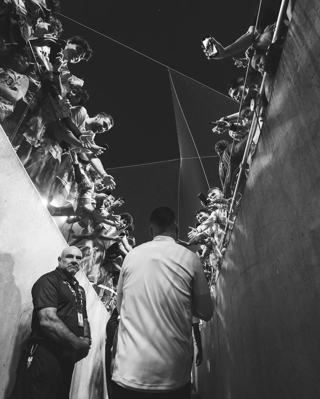 被美职联禁, amp