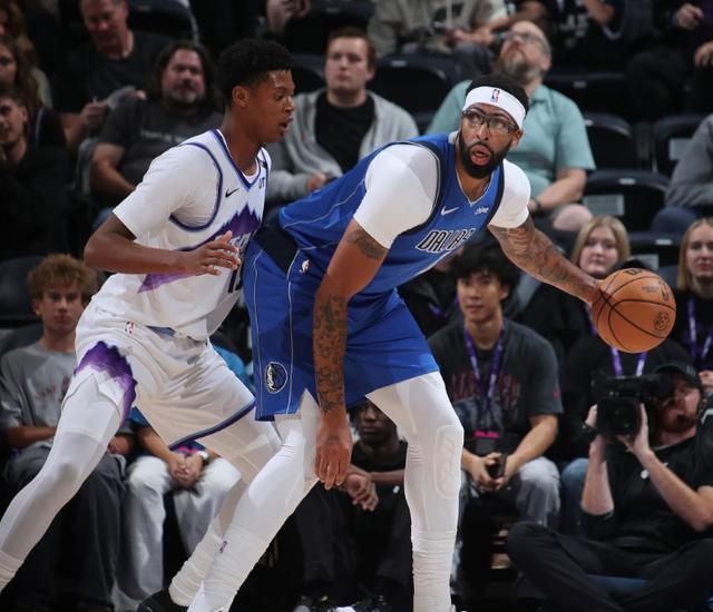 季联赛还是, AA, 篮板