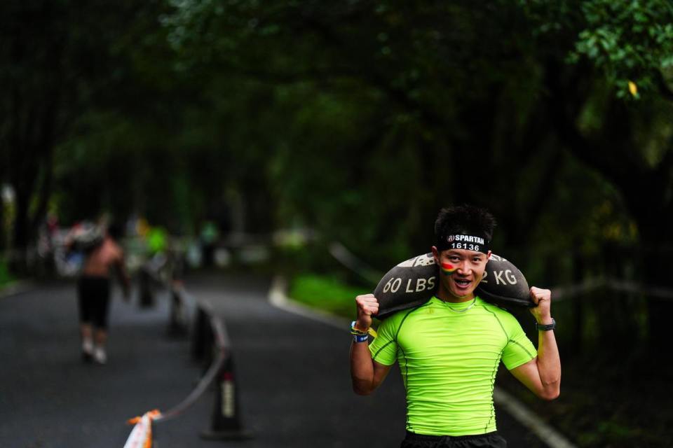 已先后在深, 长的赛事, 四个成人障 已先后在深, 长的赛事, 四个成人障